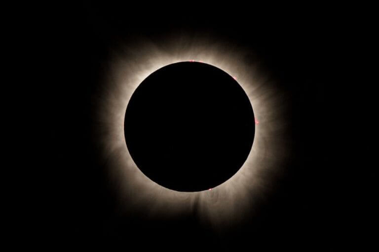solar-eclipse-PC-Ila-Jade-Komasa
